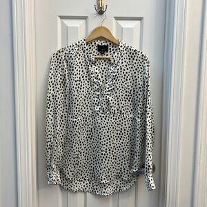 Lumiere Long Sleeve Lightweight High-low blouse Size Medium